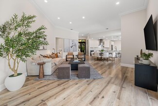 2658 Players Ct, Wellington, FL 33414