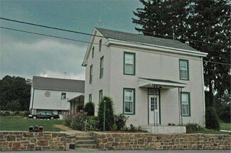 35 Lyons Rd, Fleetwood, PA 19522