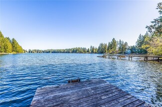 690 E Benson Lake Dr, Grapeview, WA 98546