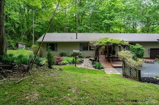 4724 Bennington Rd, Hillsboro, OH 45133