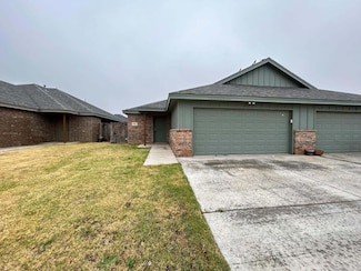 1403 15th St Unit A-B, Shallowater, TX 79363