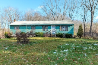 396 Dearborn Rd, Auburn, NH 03032