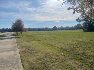 000 E Poplar St, Clarksville, AR 72830