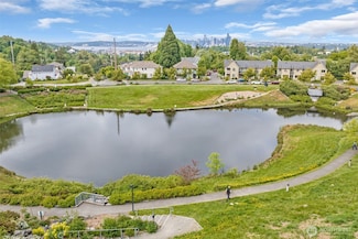 2980 SW Raymond St Unit 301, Seattle, WA 98126