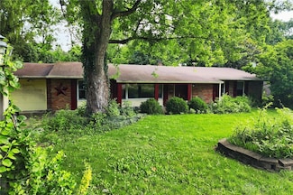 2427 Portage Path, Bellbrook, OH 45305