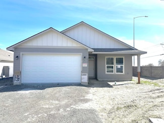 2635 S Alder St, Pasco, WA 99301