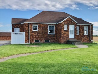 9350 Jerusalem Rd, Curtice, OH 43412