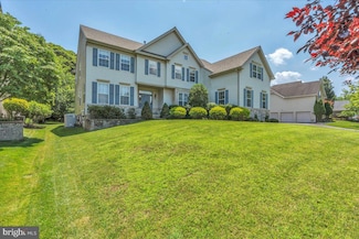 25 Rolling Glen Ct, Mount Laurel, NJ 08054