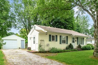 3112 Brookmont Dr, Kalamazoo, MI 49004