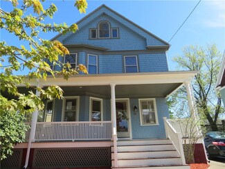 56 Chiswick Rd, Cranston, RI 02905