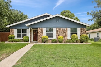 769 Mockingbird Dr, Lewisville, TX 75067