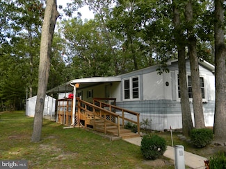 98 Magnolia Ln, Tabernacle, NJ 08088