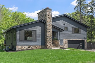 1 MacLynn Rd, Excelsior, MN 55331