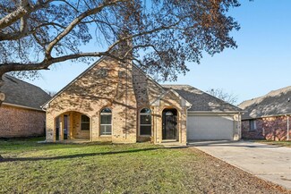 815 Meadowdale Rd, Arlington, TX 76017
