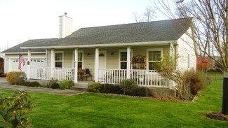 218 W Sunny Sands Rd, Cathlamet, WA 98612