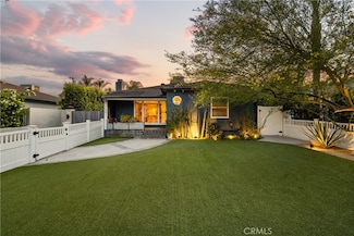 4739 Greenbush Ave, Sherman Oaks, CA 91423