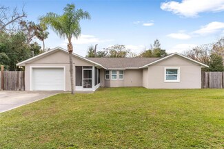 50 Highland Ave, Umatilla, FL 32784