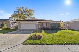 2846 Teasdale Dr, Troy, MI 48083