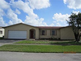10660 NW 29th Ct, Sunrise, FL 33322