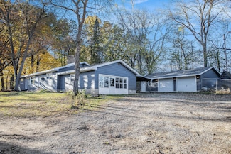 13774 Shaftsburg Rd, Perry, MI 48872
