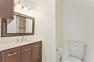 323 Sea Isle Key Unit 323, Secaucus, NJ 07094