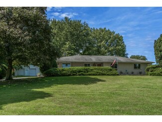 7951 SE Vandalia Dr, Runnells, IA 50237
