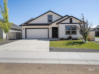 12451 Varga St, Caldwell, ID 83607