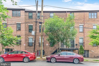 2123 Young St SE Unit 203, Washington, DC 20020