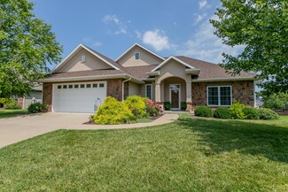 5303 Steeplechase Dr, Columbia, MO 65203