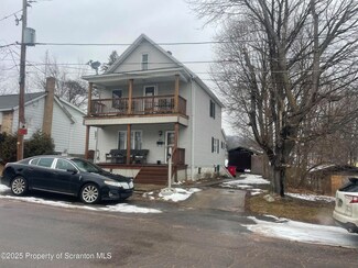 12 Orchard St, Carbondale, PA 18407