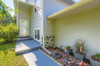8905 Magnolia Ln N, Maple Grove, MN 55369