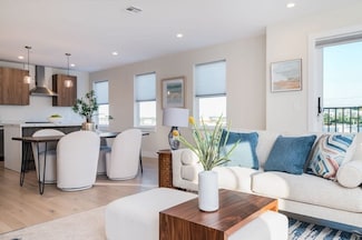 488 Quincy Ave Unit 12, Quincy, MA 02169