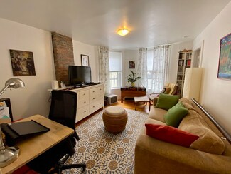 17 Perry St Unit 2, Brookline, MA 02445