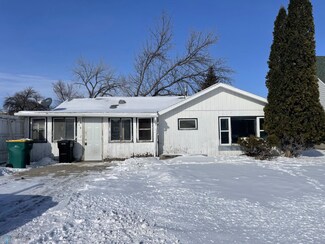 214 7th Ave W, West Fargo, ND 58078