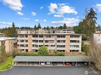 1110 5th Ave S Unit 204, Edmonds, WA 98020