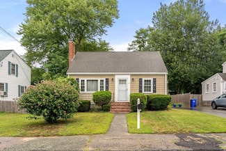 15 Rockwood Place, Holbrook, MA 02343