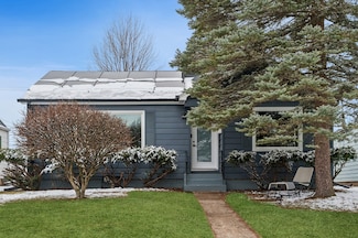 415 Prairie Ave, Libertyville, IL 60048