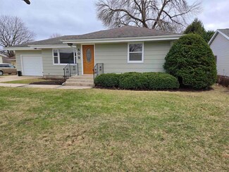 505 7th Ave E, Cresco, IA 52136