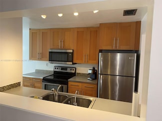 8247 NW 8th Place Unit 5, Plantation, FL 33324