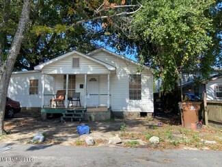 321 Heidenheim Ave, Biloxi, MS 39530