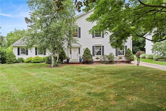 8253 Kirtland Chardon Rd, Willoughby, OH 44094