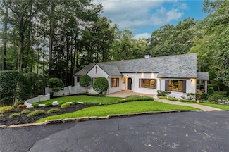 737 W Conway Dr NW, Atlanta, GA 30327