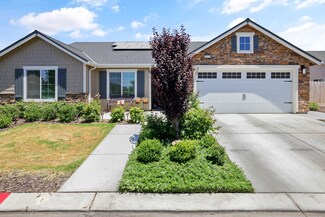 1620 Sirocco St, Tulare, CA 93274
