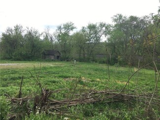 83 Low Hill Rd, Brownsville, PA 15417