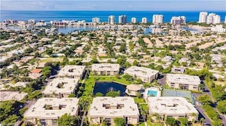 788 Park Shore Dr Unit B27, Naples, FL 34103