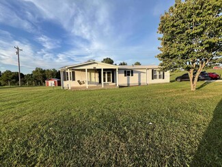 2221 Calvary Ridge Rd, Yosemite, KY 42566