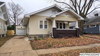 125 4th St NW, Mason City, IA 50401