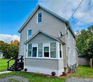 6 Chestnut St, Perry, NY 14530
