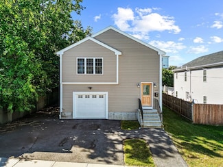 123 Hall St, Fall River, MA 02724