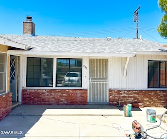 839 E Avenue p12, Palmdale, CA 93550